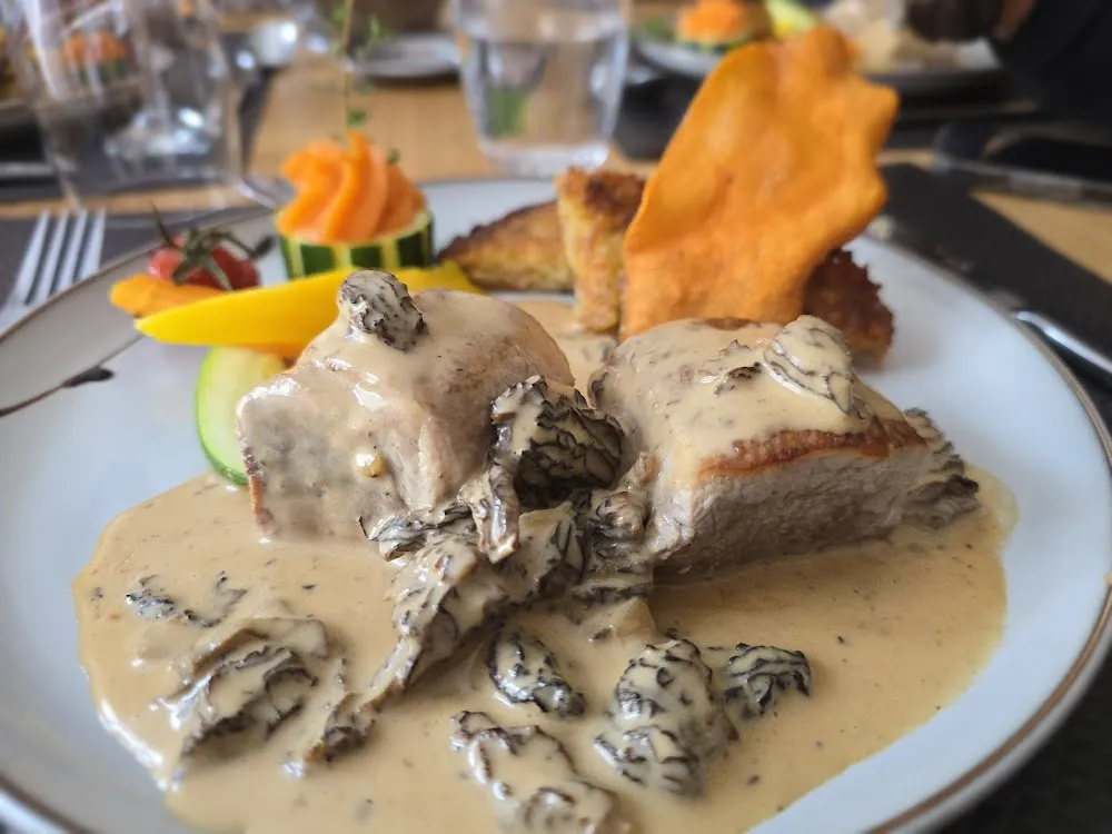Médaillons de Porc Sauce Aux Morilles